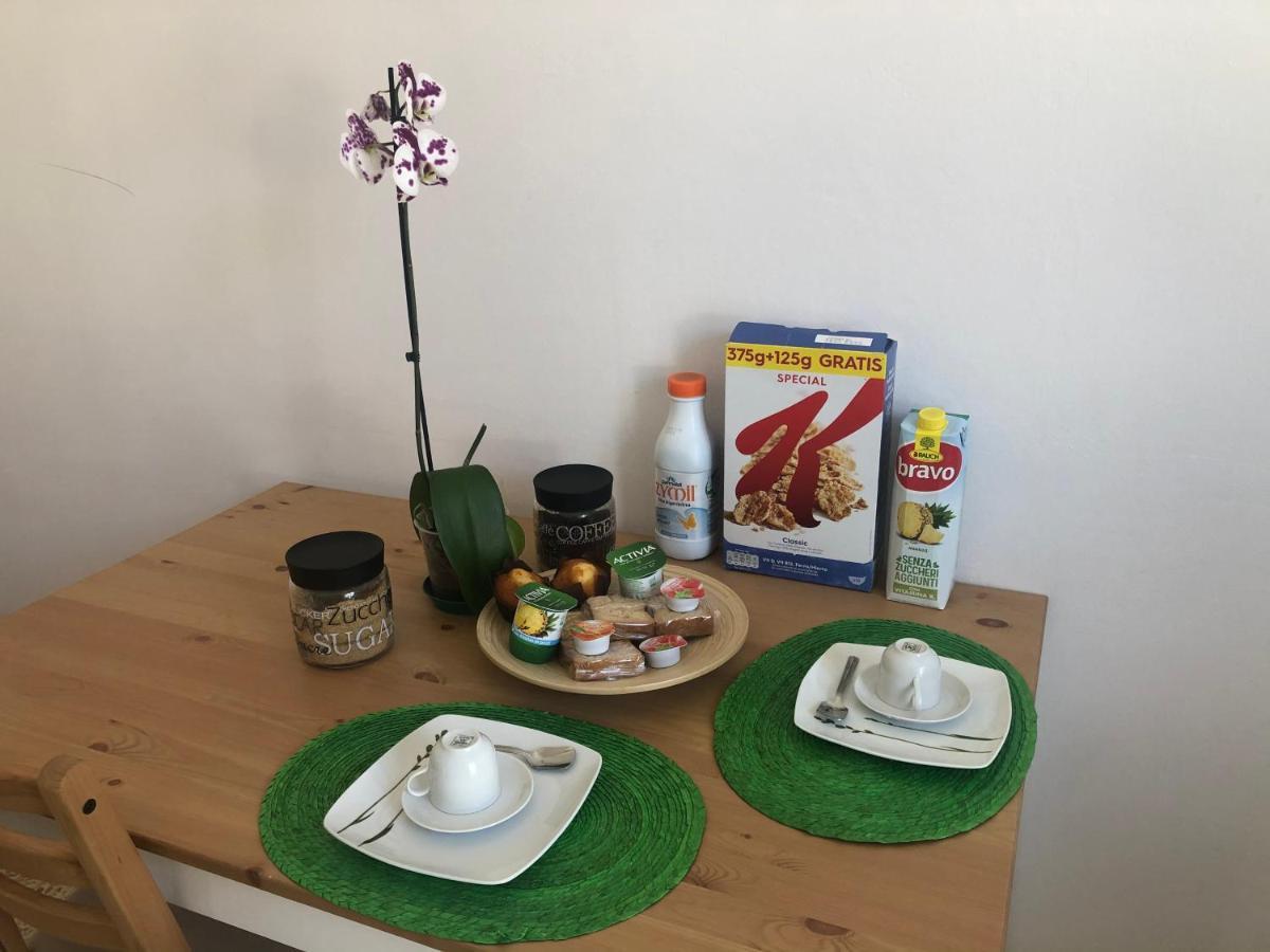 Dany'S Home Ливорно Екстериор снимка