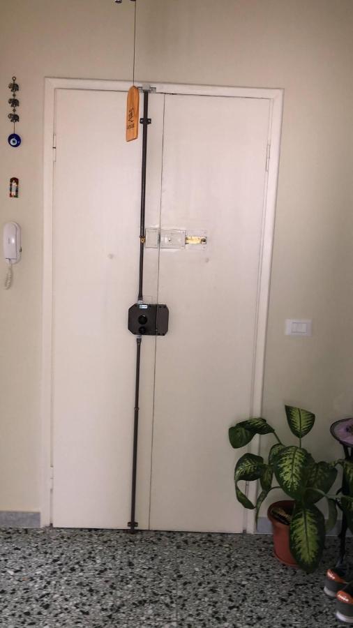 Dany'S Home Ливорно Екстериор снимка